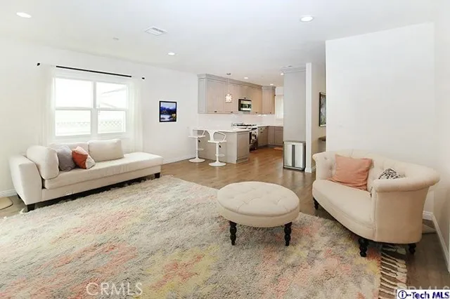 218 N Naomi Street, Burbank, California 91505