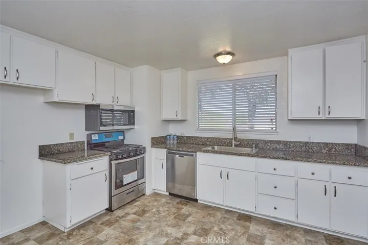 8150 El Cerrito Avenue, Hesperia, California 92345