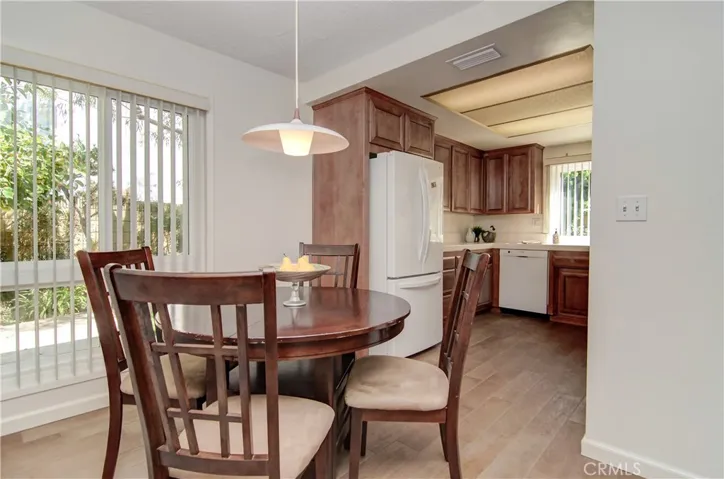 The breakfast nook expands the informal eating options!