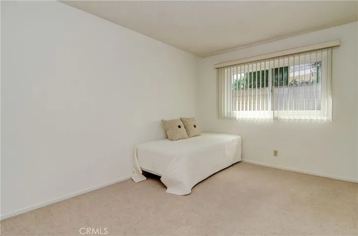 3020 Julian Avenue, Long Beach, California 90808