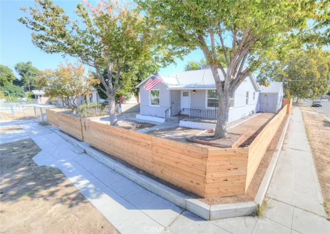 604 N Sierra Vista Avenue, Fresno, California 93702