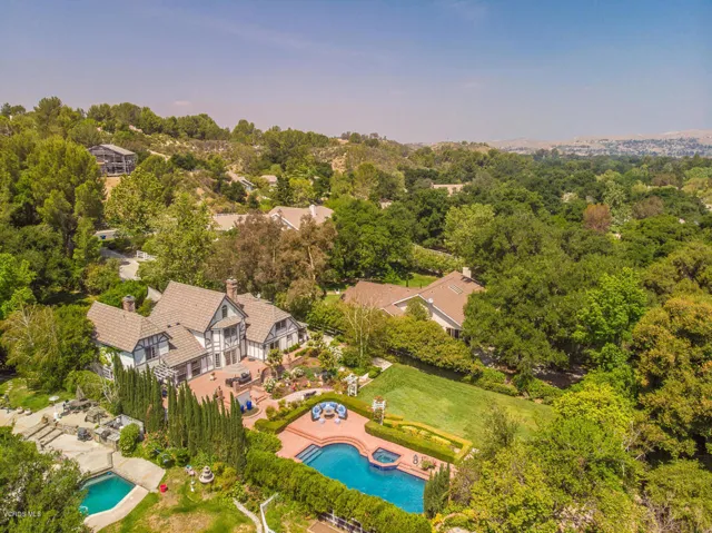 15529 Saddleback Rd Santa-large-092-92-S