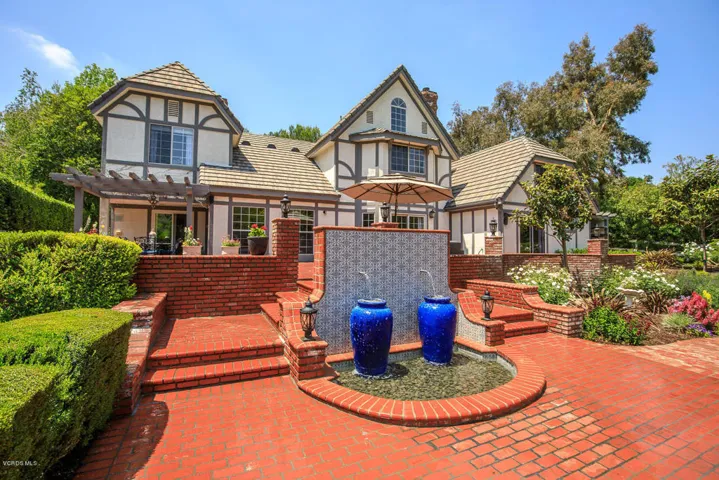 15529 Saddleback Rd Santa-large-060-59-S