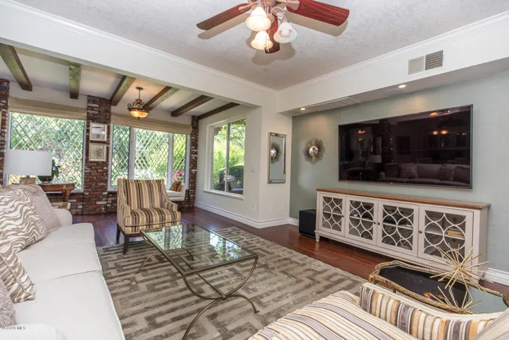 15529 Saddleback Rd Santa-large-019-16-S
