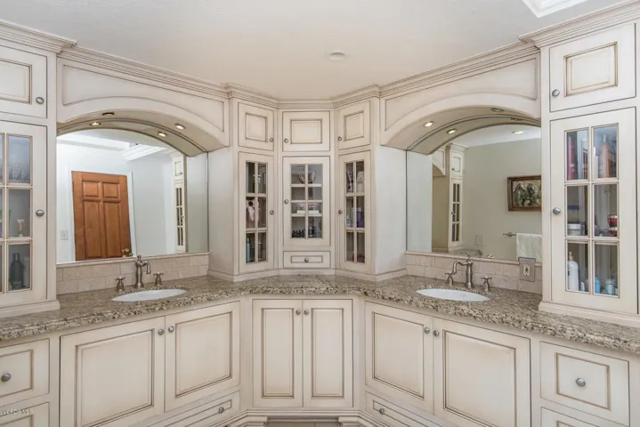 15529 Saddleback Rd Santa-large-033-48-S