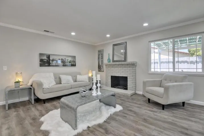 1297 Chesbro Way, Gilroy, California 95020