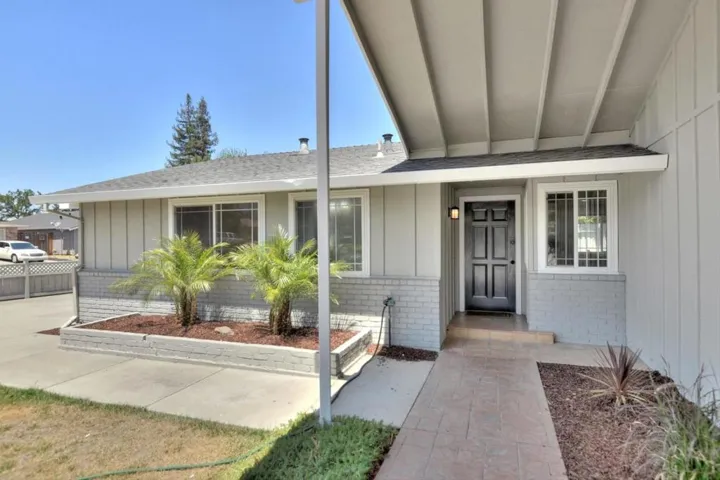 1297 Chesbro Way, Gilroy, California 95020