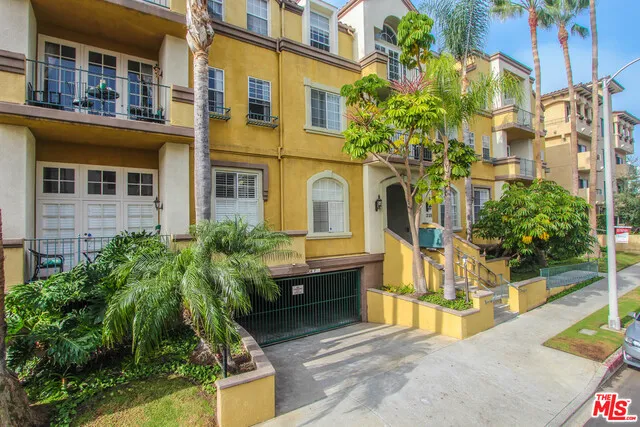1225 Armacost Avenue 103, Los Angeles, California 90025