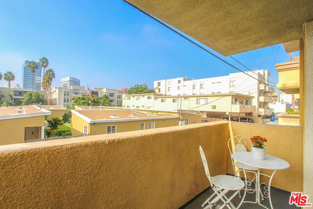 1225 Armacost Avenue 103, Los Angeles, California 90025