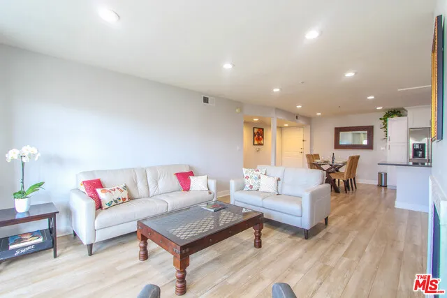 1225 Armacost Avenue 103, Los Angeles, California 90025