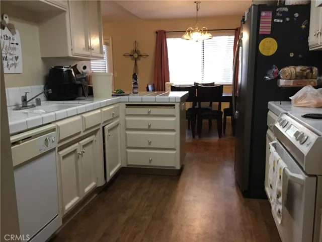 145 Countess Lane, Madera, California 93637
