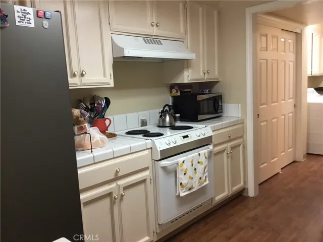 145 Countess Lane, Madera, California 93637