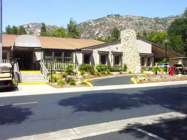 8975 Lawrence Welk Dr 124, Escondido, California 92026