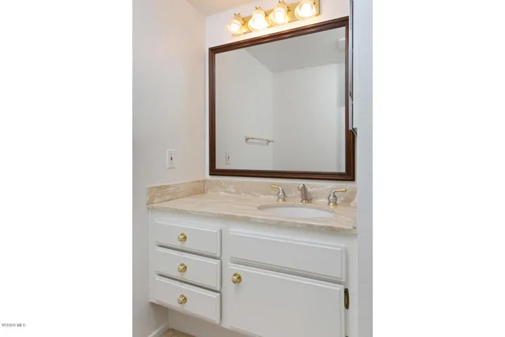624 Indian Wells Ln-023-1-Half Bathroom-