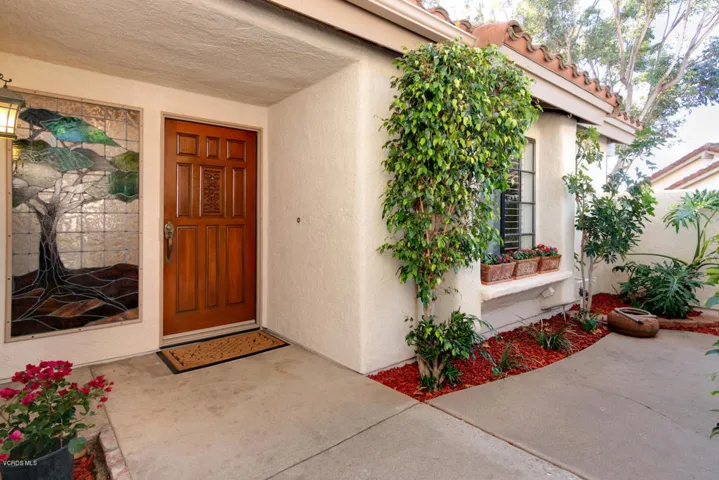 624 Indian Wells Ln-003-30-Front Porch-M