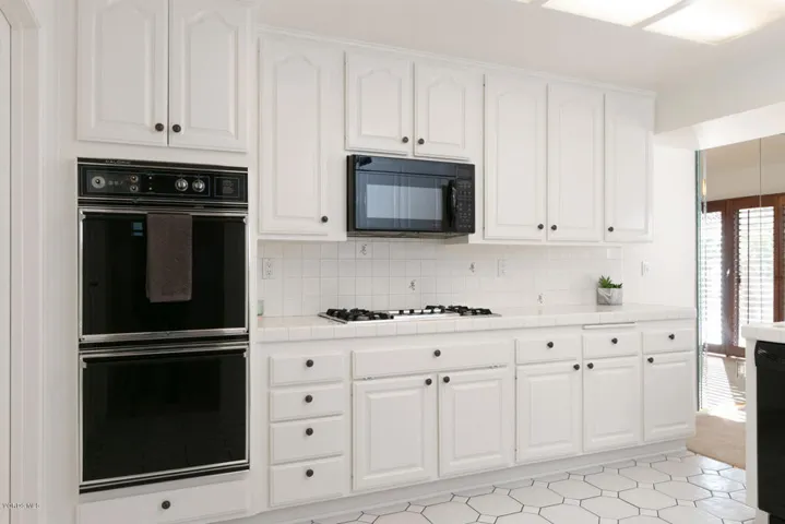 624 Indian Wells Ln-011-10-Kitchen-MLS_S
