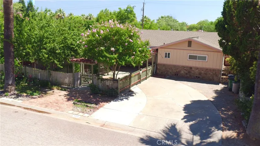 1213 Tehama Street, Corning, California 96021