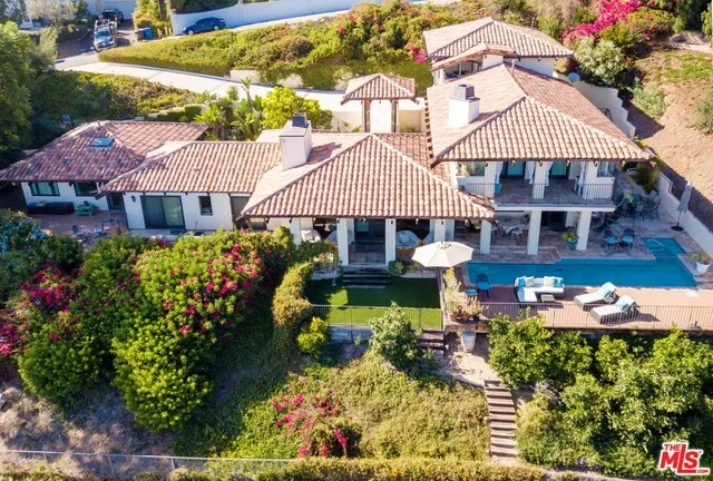 3504 Coast View Drive, Malibu, California 90265