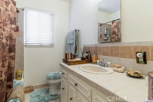 7669 Beeman Avenue, North Hollywood, California 91605