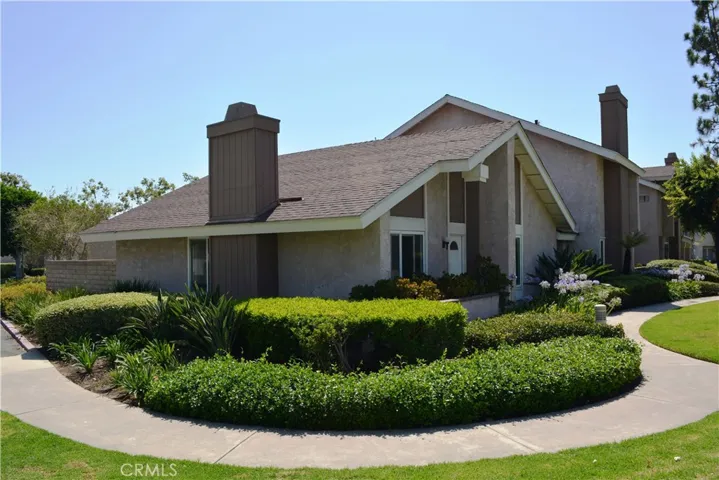35 Wintergreen, Irvine, California 92604