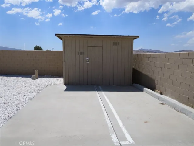 11112 Barstow Road, Lucerne Valley, California 92356