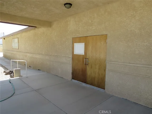 11112 Barstow Road, Lucerne Valley, California 92356