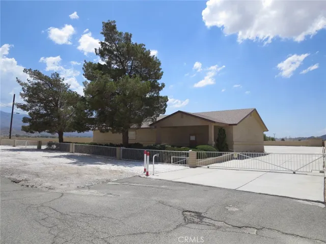 11112 Barstow Road, Lucerne Valley, California 92356
