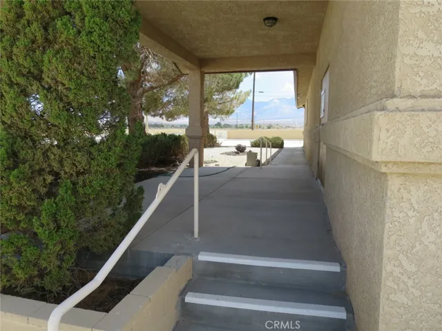 11112 Barstow Road, Lucerne Valley, California 92356