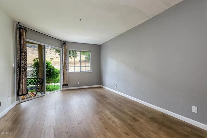08_master_bedroom_