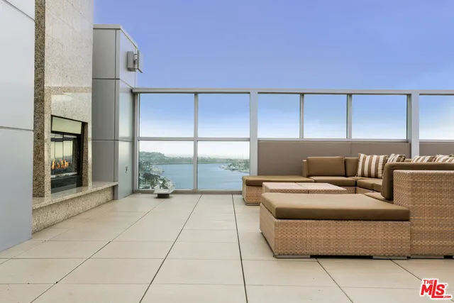 13700 Marina Pointe Drive 1505, Marina Del Rey, California 90292