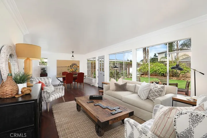 2006 Diana Lane, Newport Beach, California 92660
