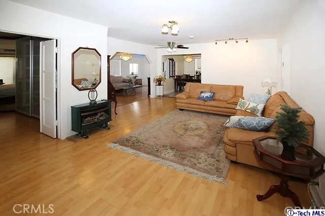 1030 N Parish Place, Burbank, California 91506