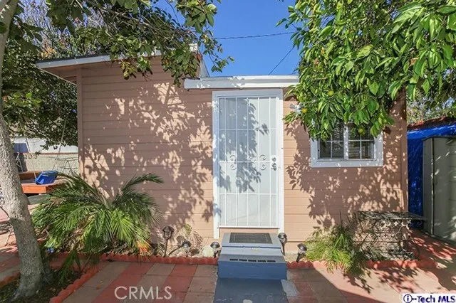 1030 N Parish Place, Burbank, California 91506