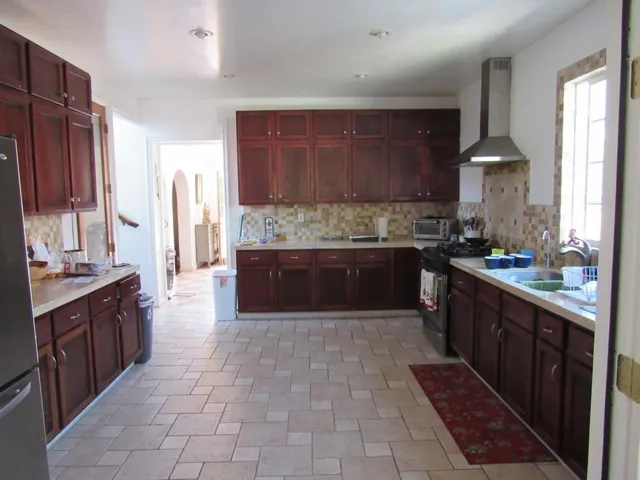 36 Pine Street, Salinas, California 93901