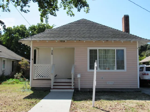 36 Pine Street, Salinas, California 93901