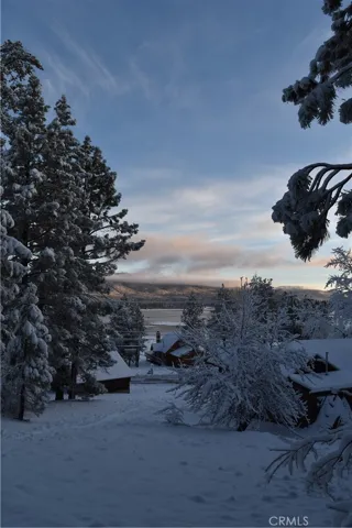 40313 Lakeview Drive, Big Bear, California 92315