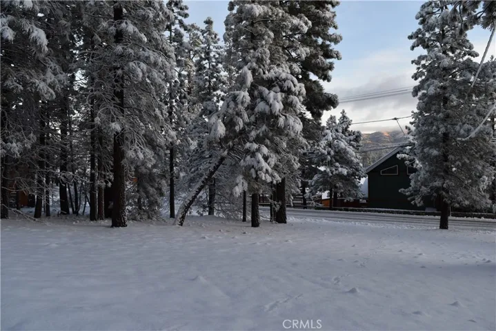40313 Lakeview Drive, Big Bear, California 92315