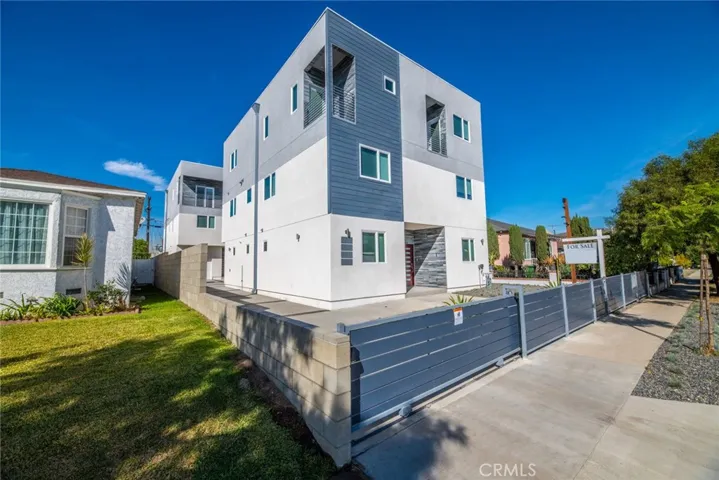 1861 S Curson Avenue, Los Angeles, California 90019