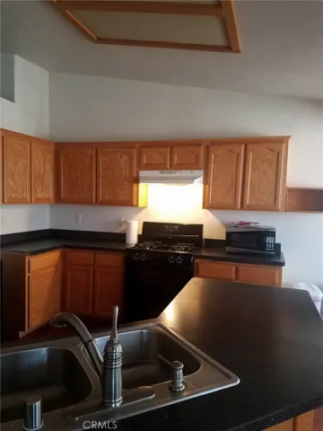 11934 Chimayo Road, Apple Valley, California 92308