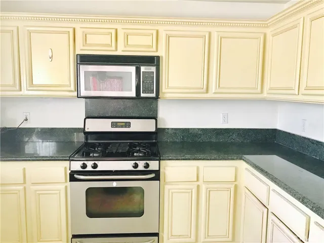 14425 Stivers Road, Victorville, California 92394