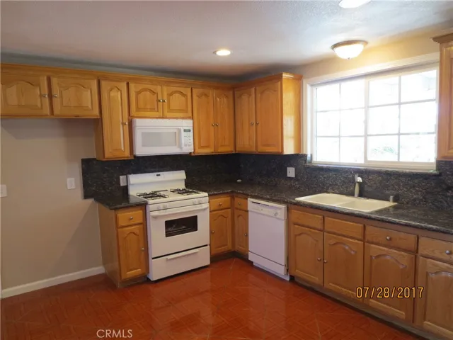 16711 Las Palmas Street, Hesperia, California 92345
