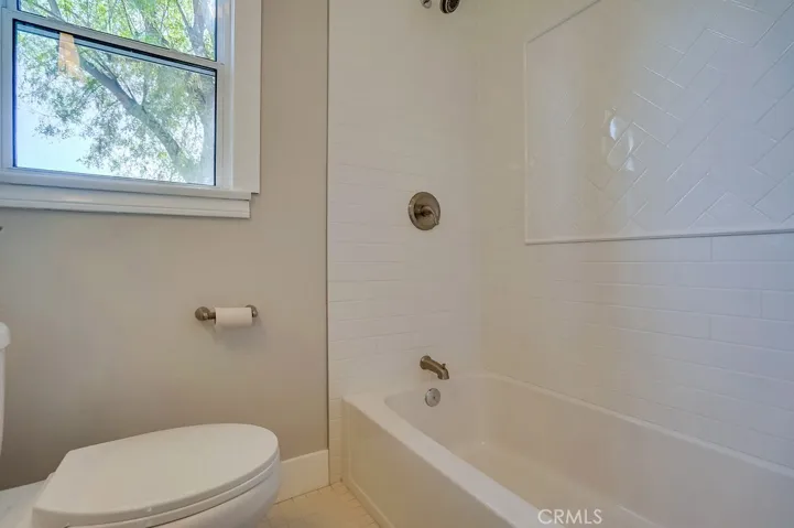 250 Grace Avenue, La Habra, California 90631