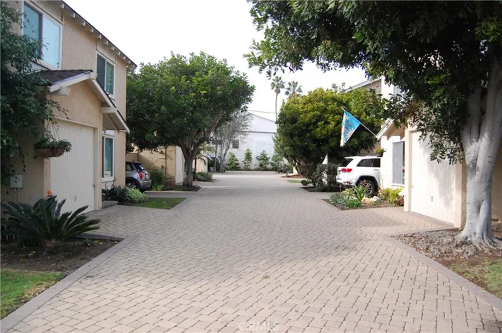 121 S Broadway, Redondo Beach, California 90277