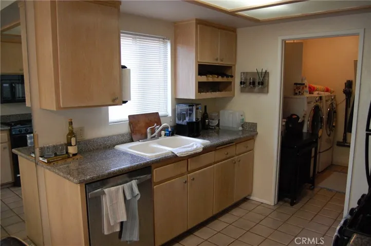121 S Broadway, Redondo Beach, California 90277