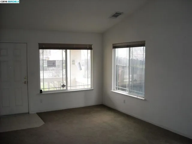 1324 Walnut Meadows Dr, Oakley, California 94561