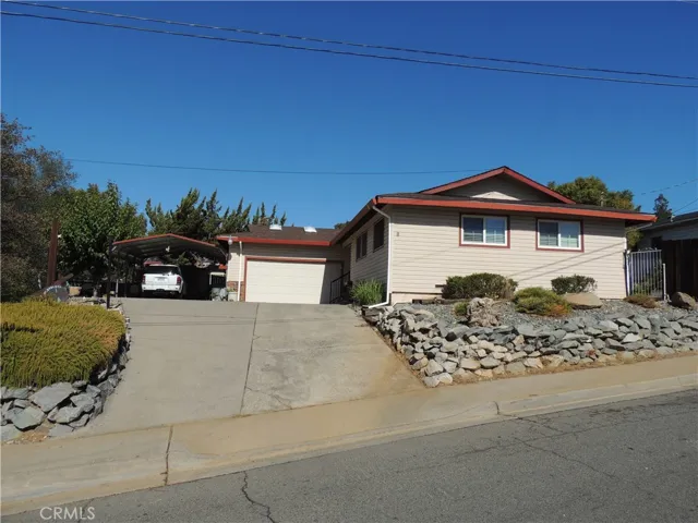Driveway and front of the home on Westelle