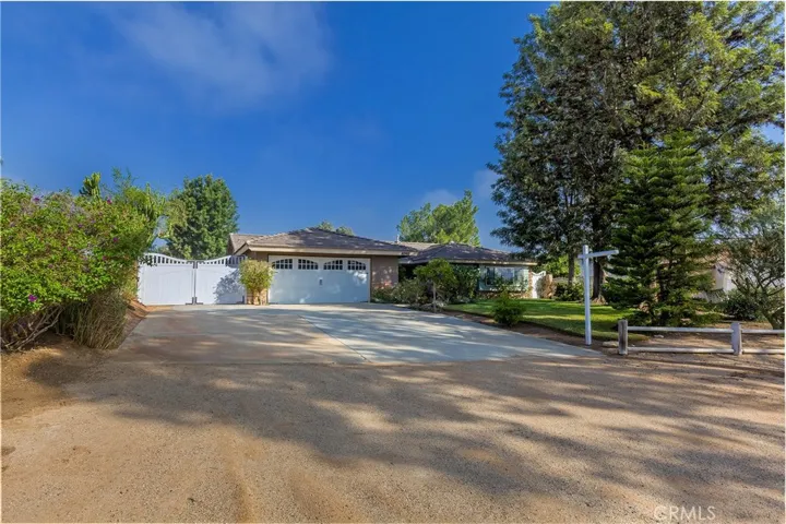4740 Roundup Road, Norco, California 92860