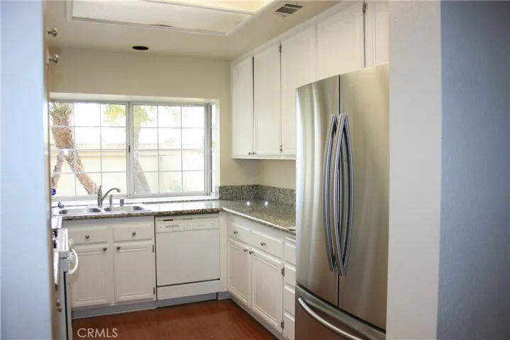 52 Almador, Irvine, California 92614