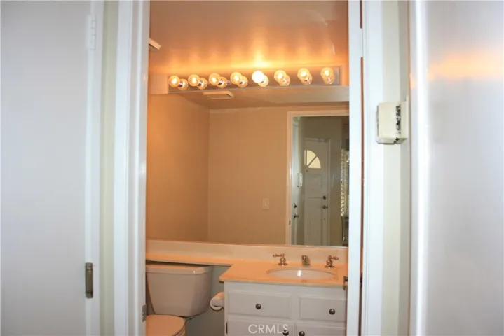 52 Almador, Irvine, California 92614