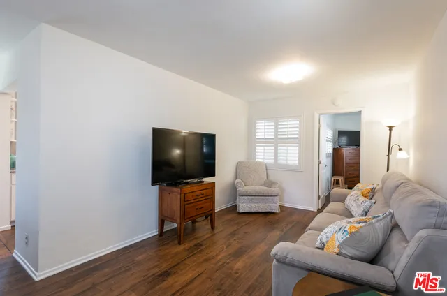 1012 W 209th Street, Torrance, California 90502